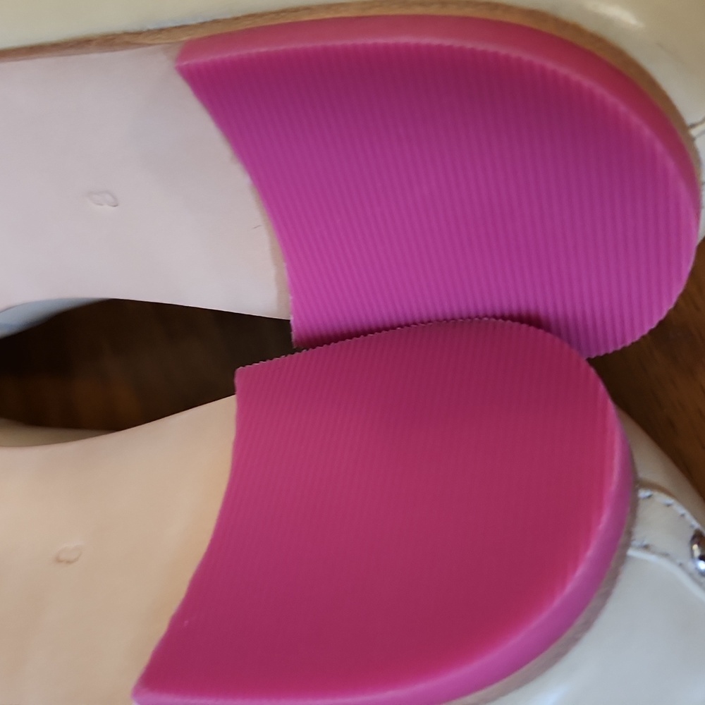 Claire Flowers Nude Leather Flats - Picture 11 of 12